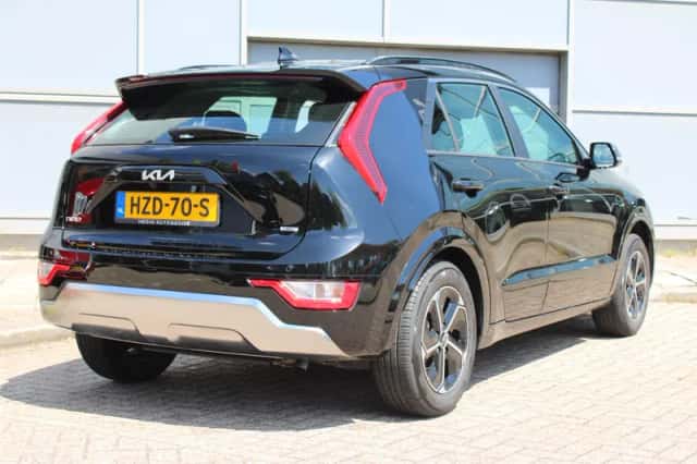Kia Niro (2025) thumbnail 2