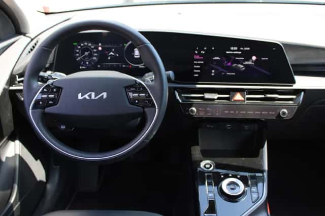 Kia Niro (2025) thumbnail 3