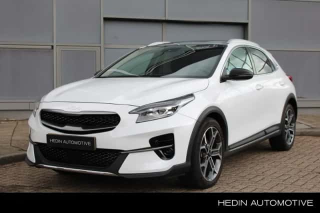 Kia XCeed (2023) thumbnail 1
