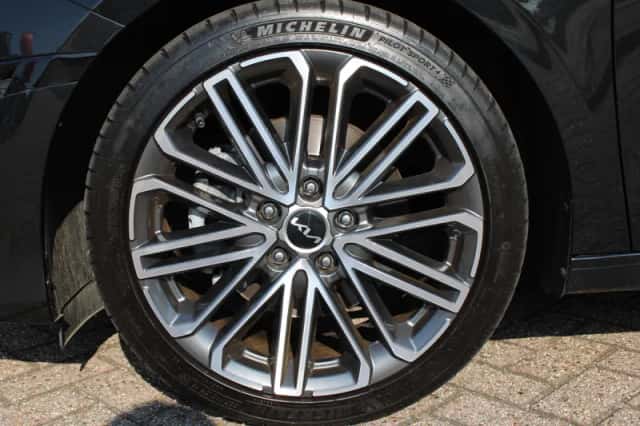 Kia Ceed Sportswagon (2025) thumbnail 23