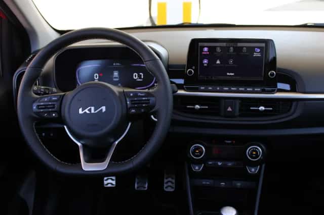 Kia Picanto (2025) thumbnail 3