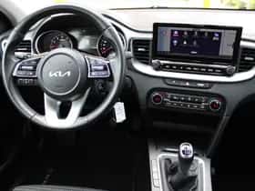 Kia Ceed Sportswagon (2023) thumbnail 3
