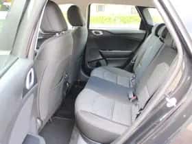 Kia Ceed Sportswagon (2023) thumbnail 23