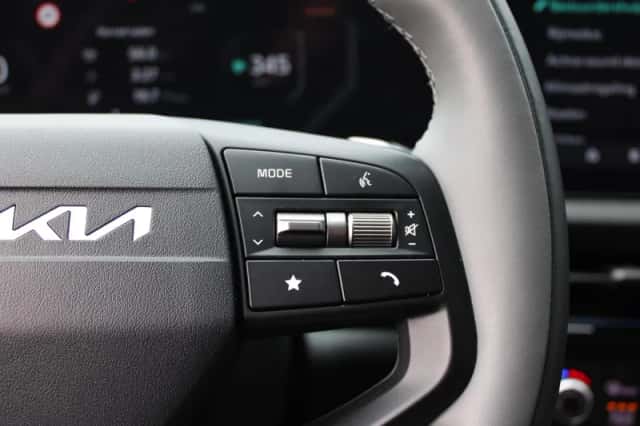 Kia EV6 (2025) thumbnail 18