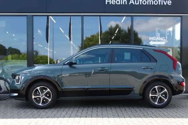 Kia Niro (2025) thumbnail 3