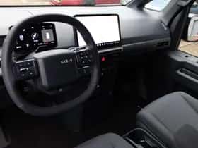 Kia PV5 (2025) thumbnail 3