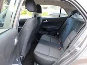 Kia Picanto (2023) thumbnail 21
