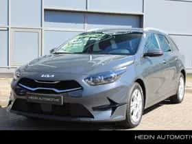 Kia Ceed Sportswagon (2022) thumbnail 1
