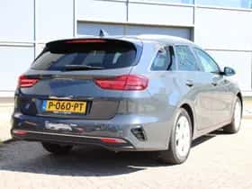 Kia Ceed Sportswagon (2022) thumbnail 2