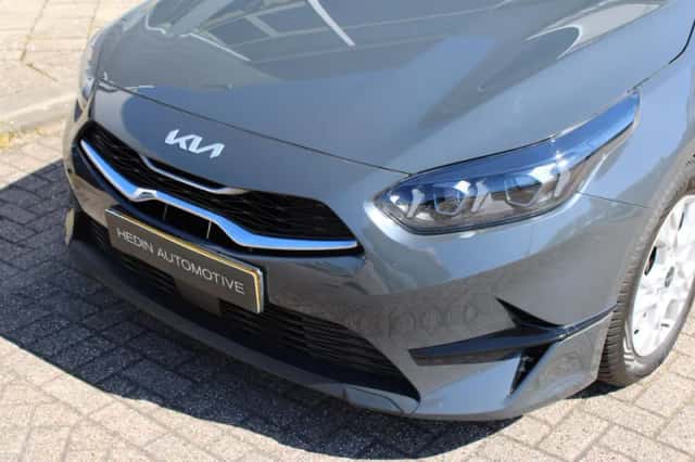 Kia Ceed Sportswagon (2022) thumbnail 18