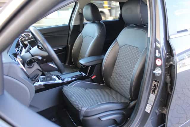 Kia Ceed Sportswagon (2022) thumbnail 5