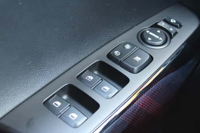 Kia Picanto (2021) thumbnail 20
