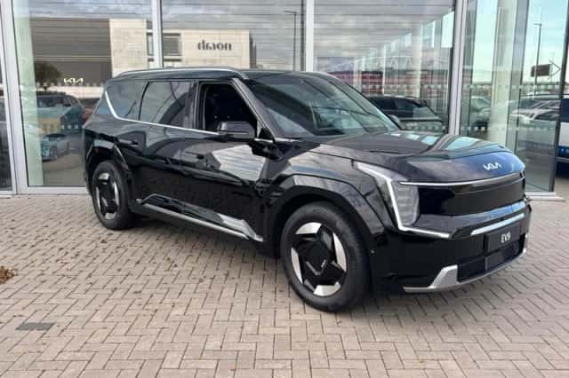 Kia EV9 (2025) thumbnail 3