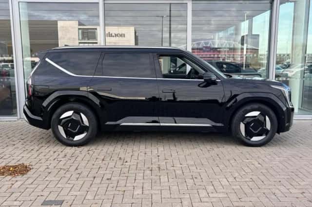 Kia EV9 (2025) thumbnail 4
