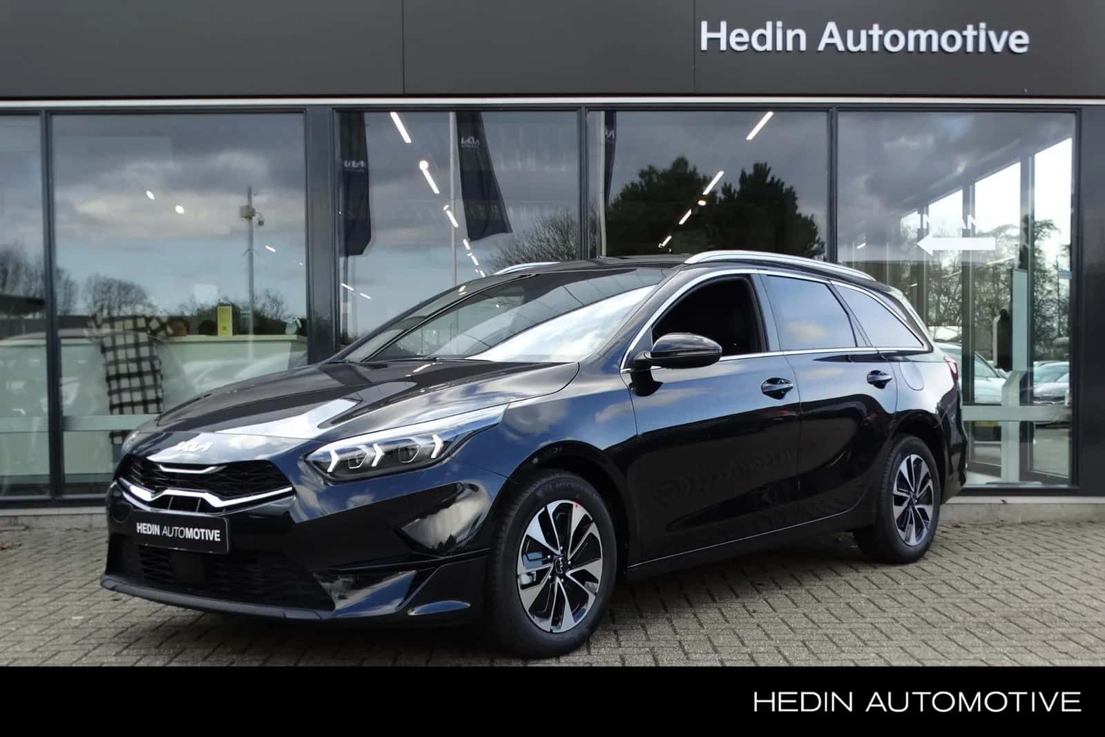 Kia Ceed Sportswagon (2025) — foto 1