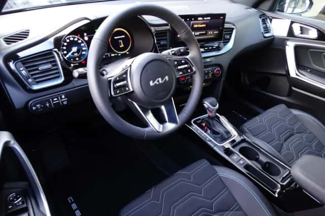 Kia Ceed Sportswagon (2025) thumbnail 14