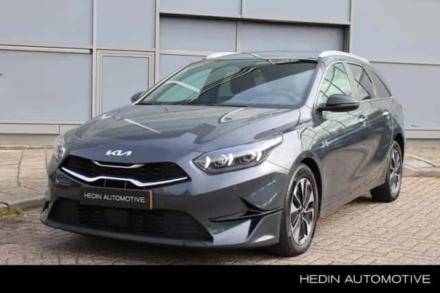 Kia Ceed Sportswagon (2025) thumbnail 1