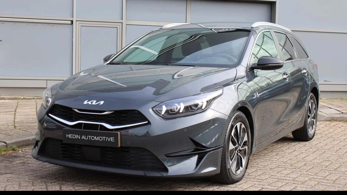 Kia Ceed Sportswagon (2025) — foto 1