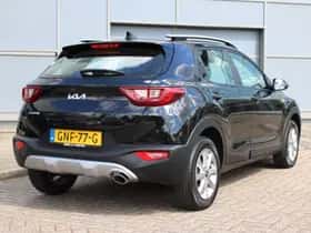 Kia Stonic (2024) thumbnail 2