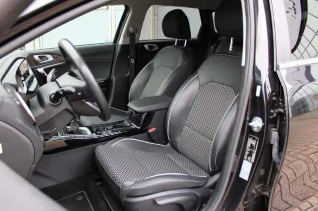 Kia Ceed Sportswagon (2024) thumbnail 11