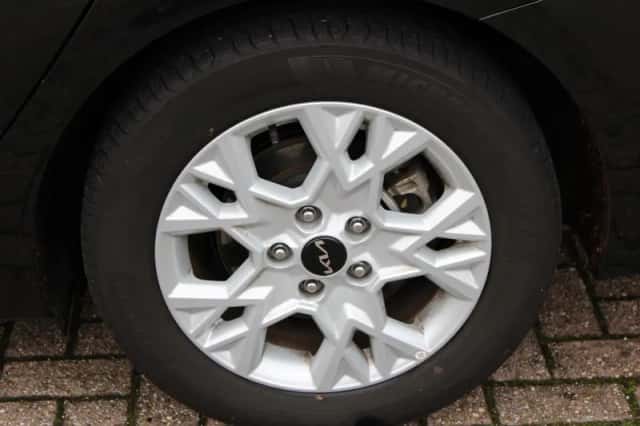 Kia Ceed Sportswagon (2024) thumbnail 5