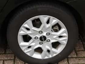 Kia Ceed Sportswagon (2024) thumbnail 5