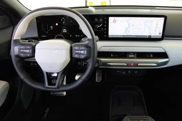 Kia EV4 (2025) thumbnail 3