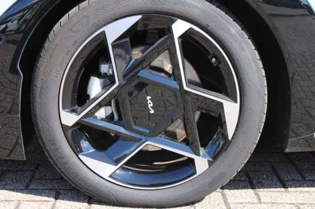 Kia EV4 (2025) thumbnail 6