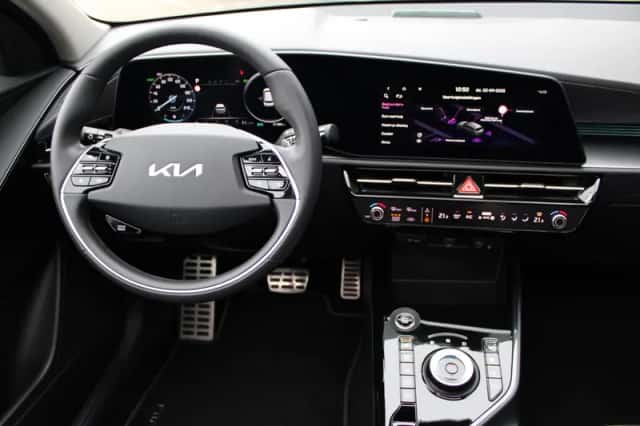 Kia Niro (2025) thumbnail 3