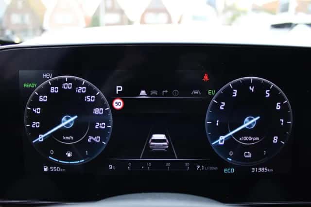 Kia Niro (2025) thumbnail 5