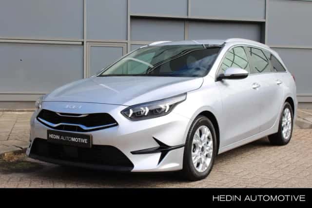 Kia Ceed Sportswagon (2024) thumbnail 1