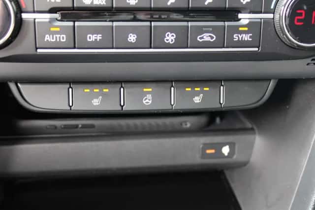 Kia Ceed Sportswagon (2024) thumbnail 19