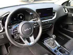 Kia Ceed Sportswagon (2024) thumbnail 3
