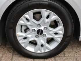 Kia Ceed Sportswagon (2024) thumbnail 5
