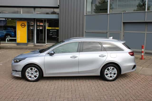 Kia Ceed Sportswagon (2024) thumbnail 8