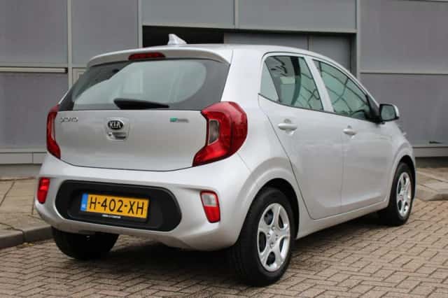 Kia Picanto (2020) thumbnail 2