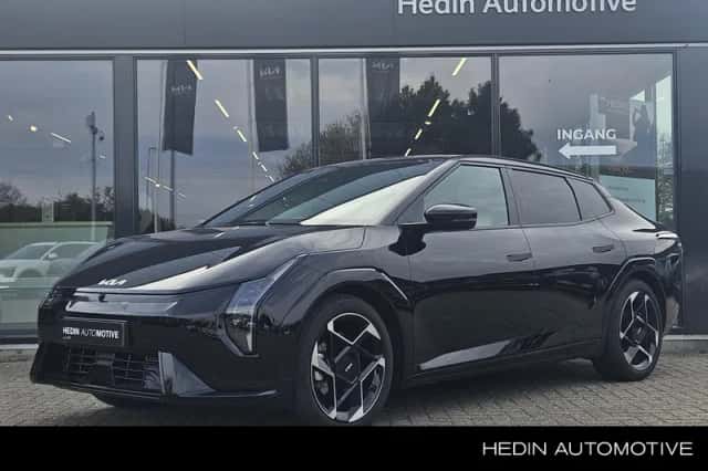 Kia EV4 (2025) thumbnail 1