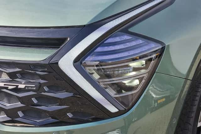 Kia Sportage (2024) thumbnail 4