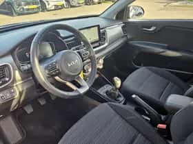 Kia Stonic (2025) thumbnail 10