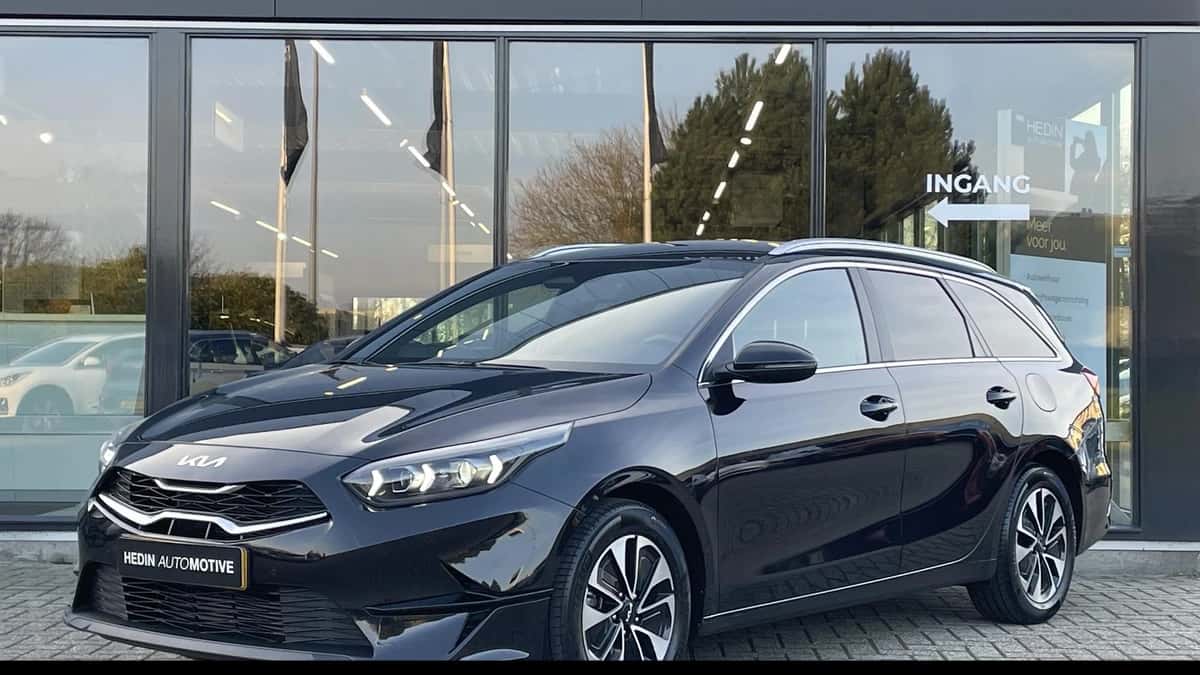Kia Ceed Sportswagon (2025) — foto 1