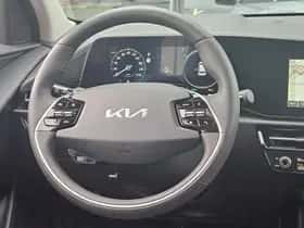 Kia Niro (2025) thumbnail 13
