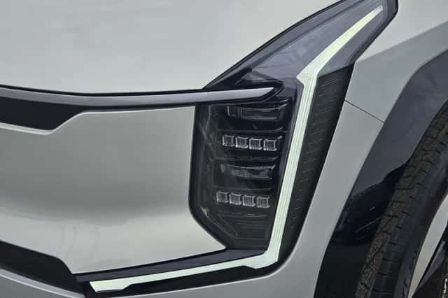 Kia EV9 (2025) thumbnail 3
