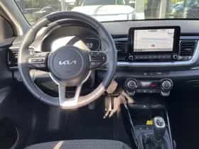 Kia Stonic (2025) thumbnail 3