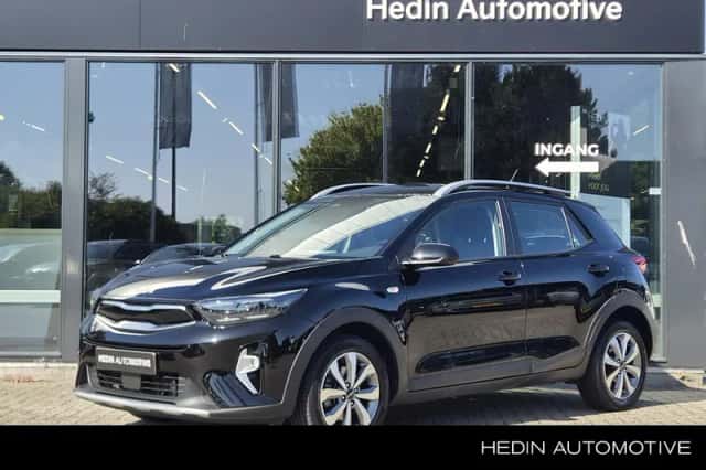 Kia Stonic (2024) thumbnail 1