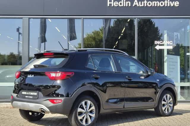 Kia Stonic (2024) thumbnail 2