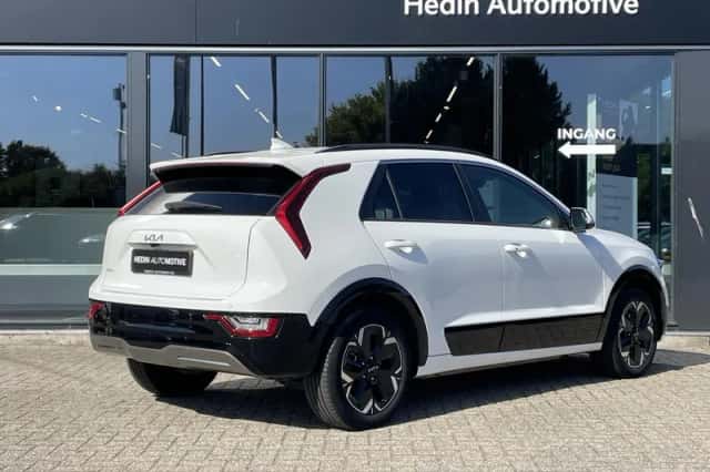 Kia Niro EV (2025) thumbnail 2
