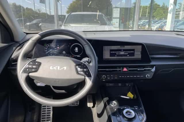 Kia Niro EV (2025) thumbnail 3