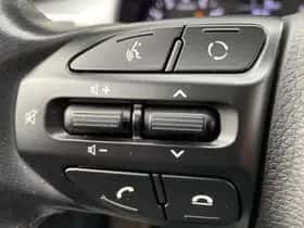 Kia Stonic (2019) thumbnail 19