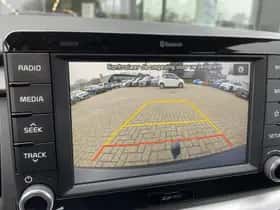 Kia Stonic (2019) thumbnail 21