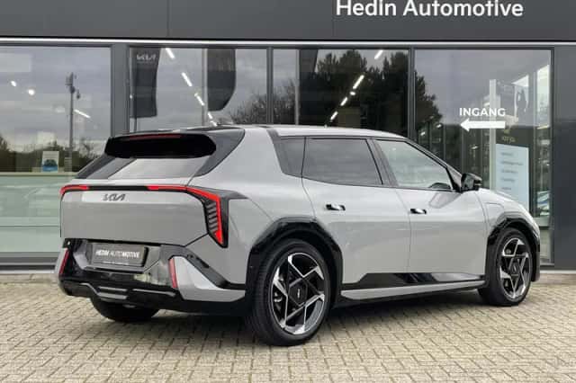 Kia EV4 (2025) thumbnail 2